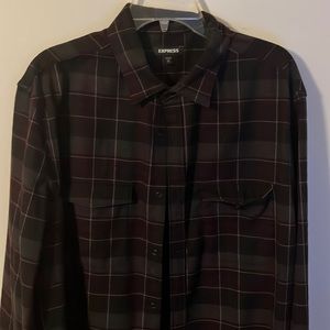 Mens Express long sleeve button up.